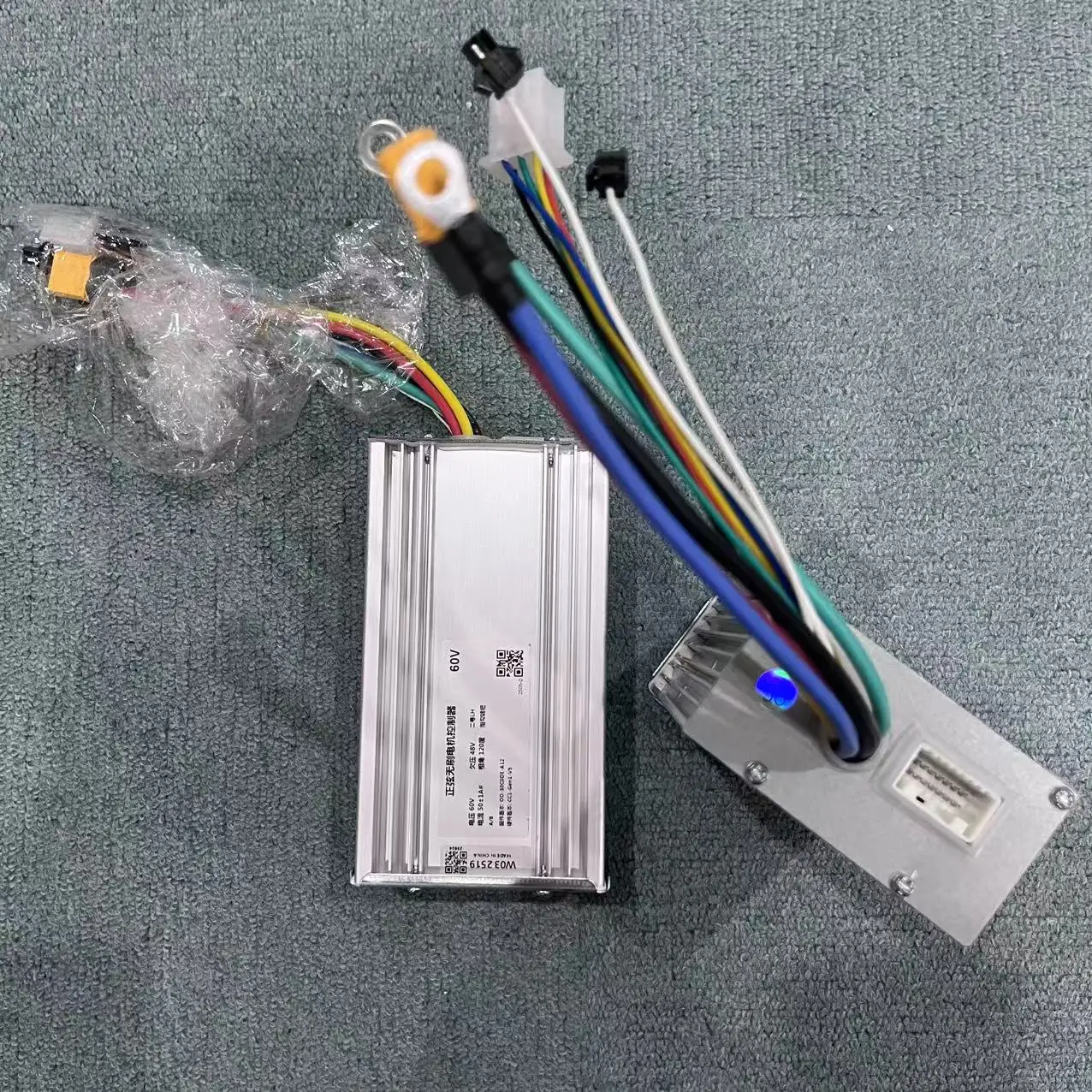 Good Quality 60V 5600W 6000W E - 60V 5600W Dual Motor Electric Scooter 评论和价格